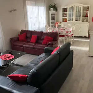 https://magnifique-t3-85m2-vieux-port-corniche.fr-provencehotel.com