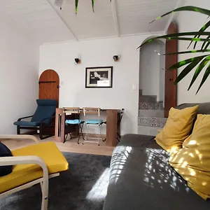 https://petite-chambre-cosy-proche-centre-ville.fr-provencehotel.com